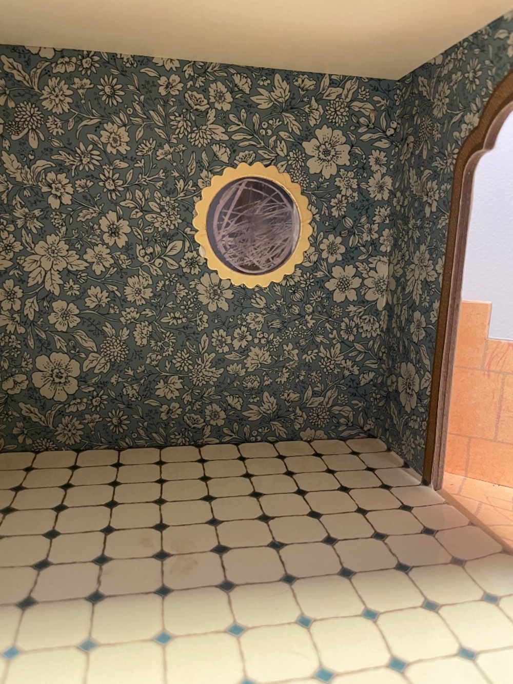 Maileg Mouse Castle - Picture 2 of 3